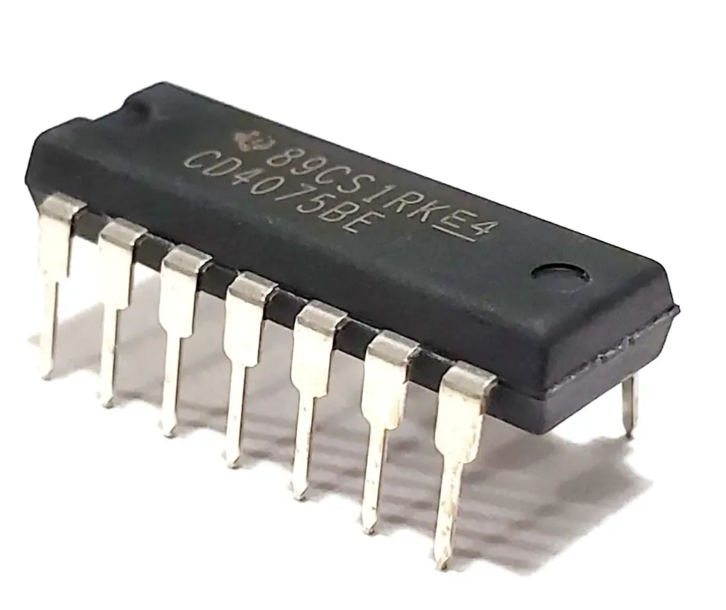 IC CD4075BE OR Gates