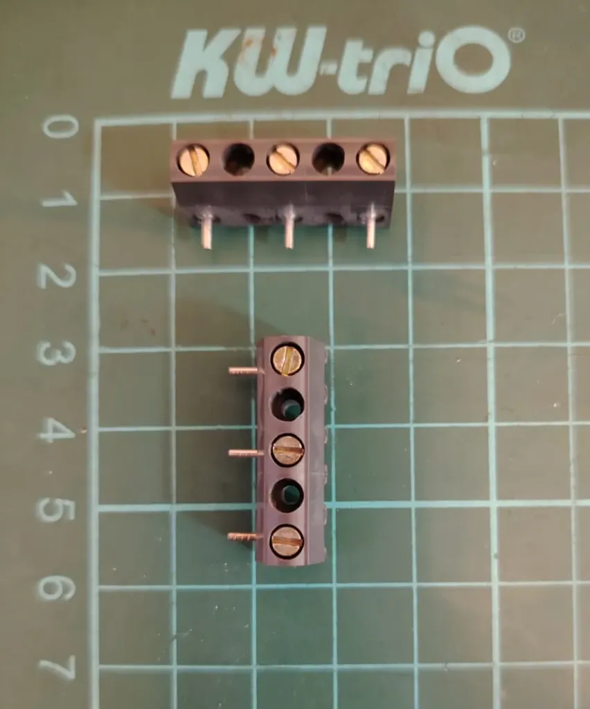 3-pin PCB terminal block
