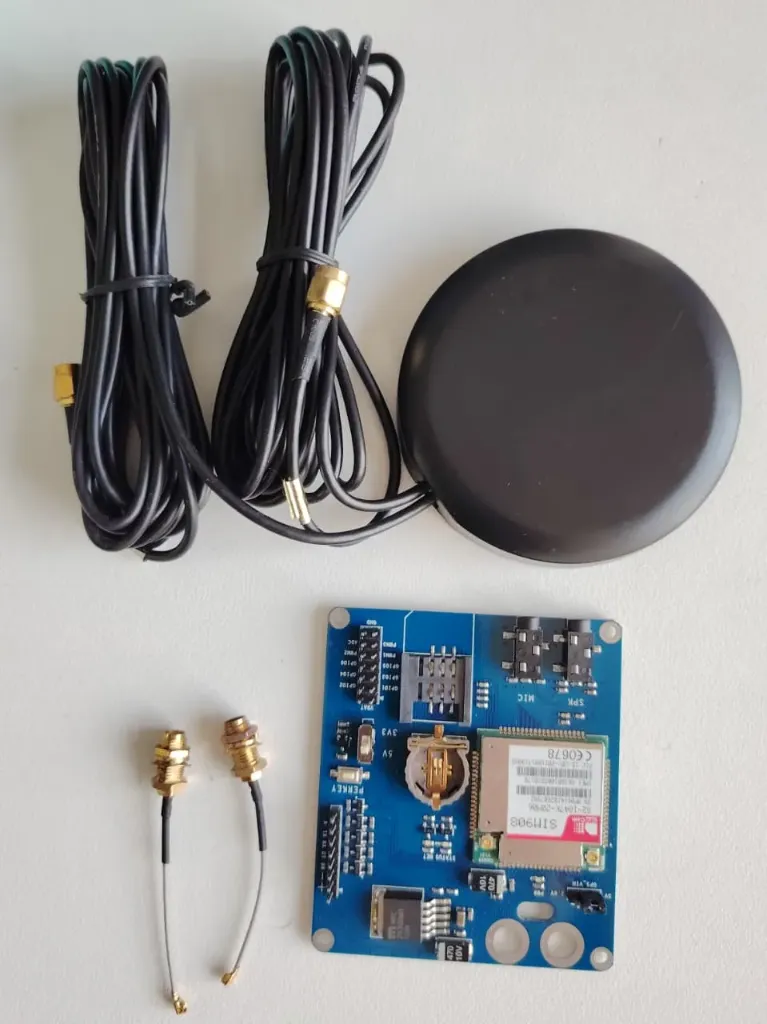 SIM908 GSM/GPRS/GPS Module with antenna